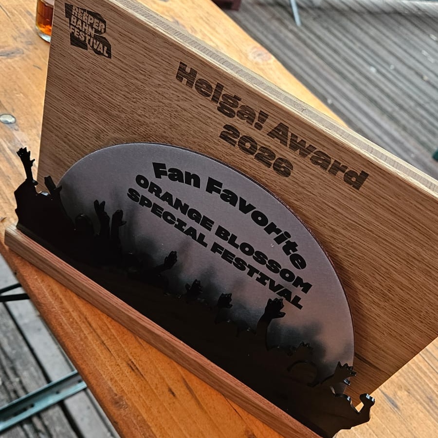 Dies ist ein Foto vom Gewinn des HELGA!-Awards des OBS.